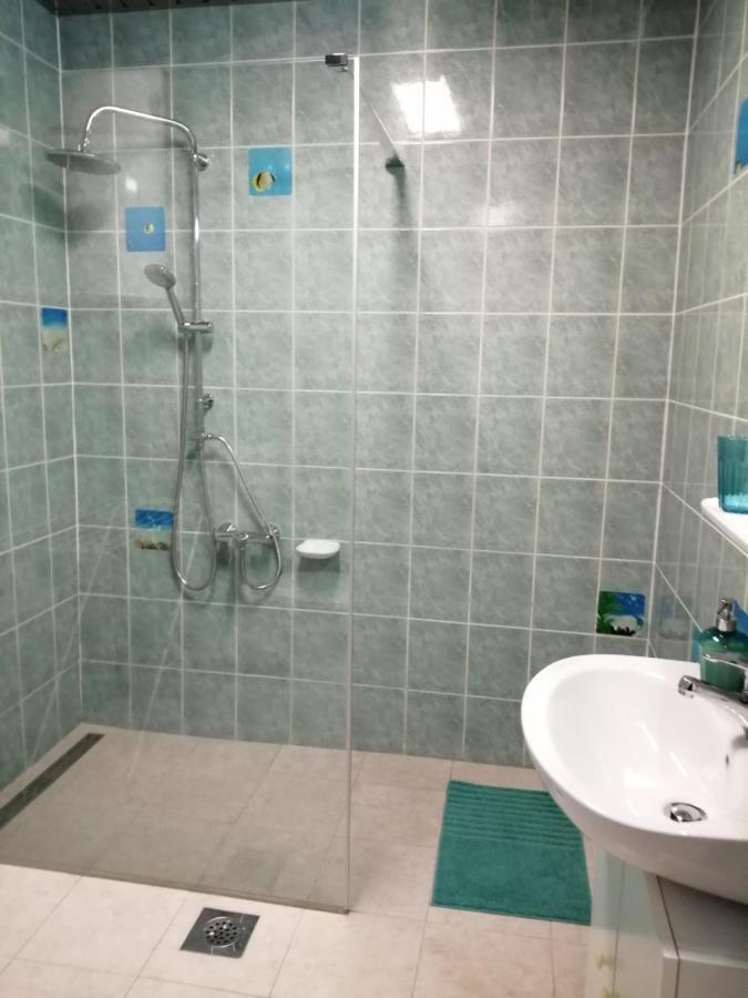 City Center Apartment Umag Exteriör bild